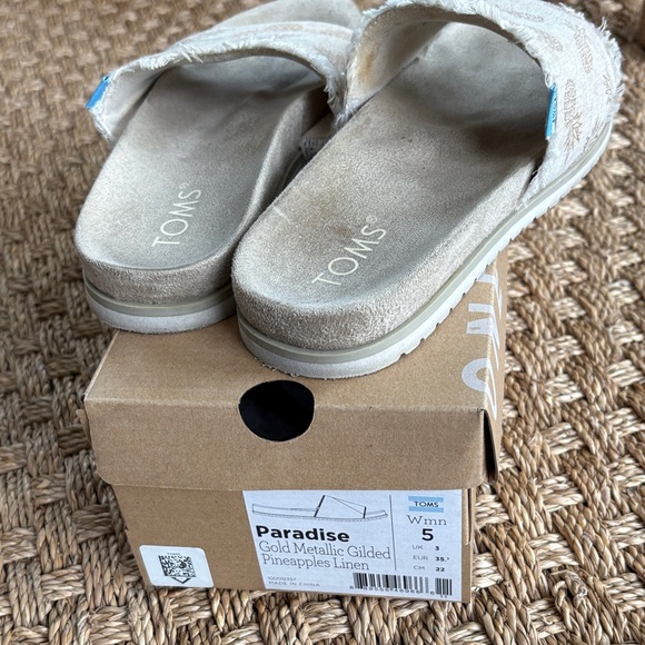 TOMS Gold Metallic Pineapple Slides - Picture 2 of 5
